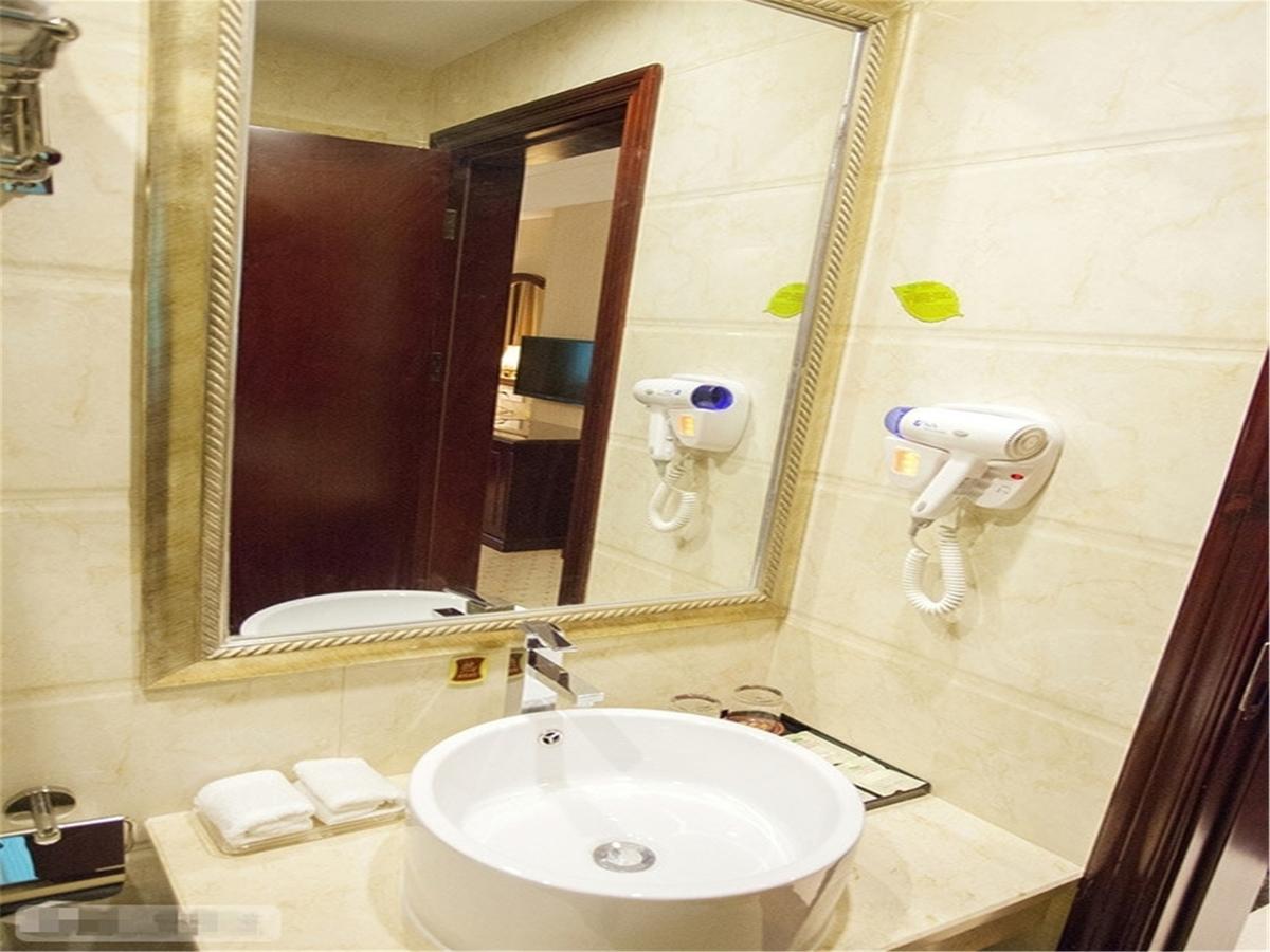 Vienna International Hotel Shanghai Baoshan Pangu Road Eksteriør billede