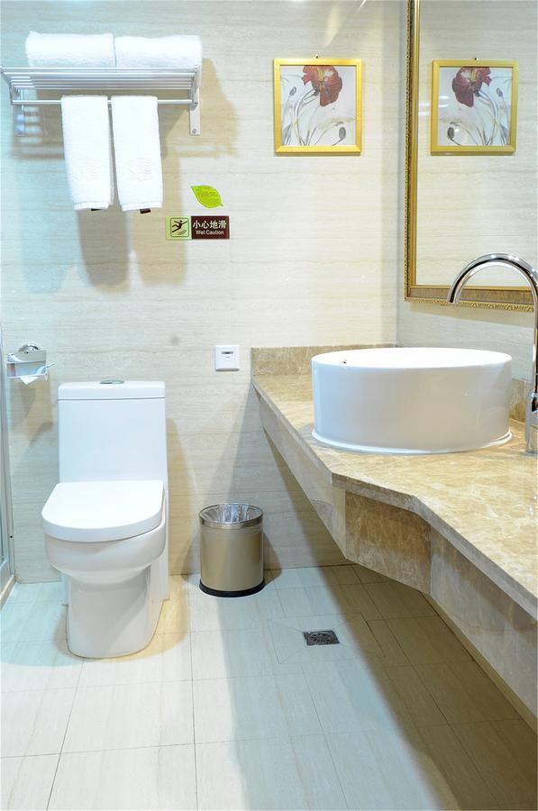 Vienna International Hotel Shanghai Baoshan Pangu Road Eksteriør billede